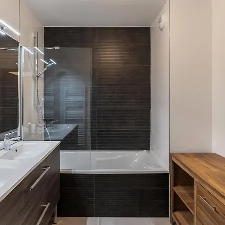 Apartment Silver - B - 4 Pieces Pour 6 Personnes 364 *